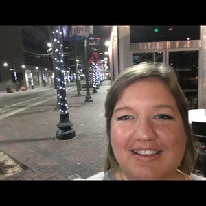 Meet your Posher, Melanie